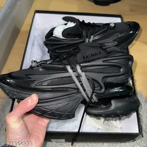 Balmain Paris Men’s Chunky Sneakers