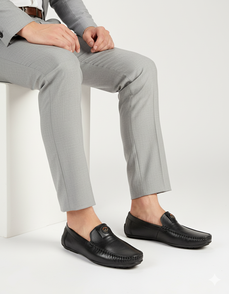 Noir Classic Leather Loafers