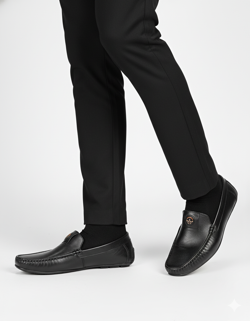 Noir Classic Leather Loafers