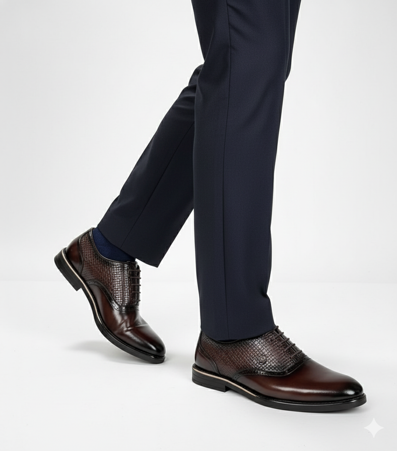 Regal Dual-Tone Oxford Lace-Up Shoes