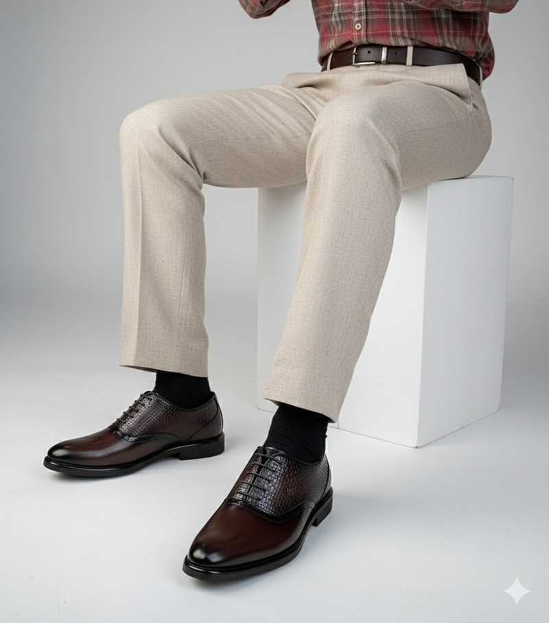 Regal Dual-Tone Oxford Lace-Up Shoes