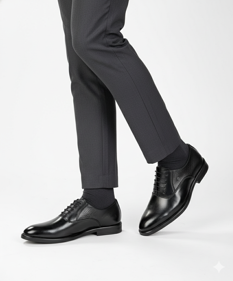 Regal Dual-Tone Oxford Lace-Up Shoes